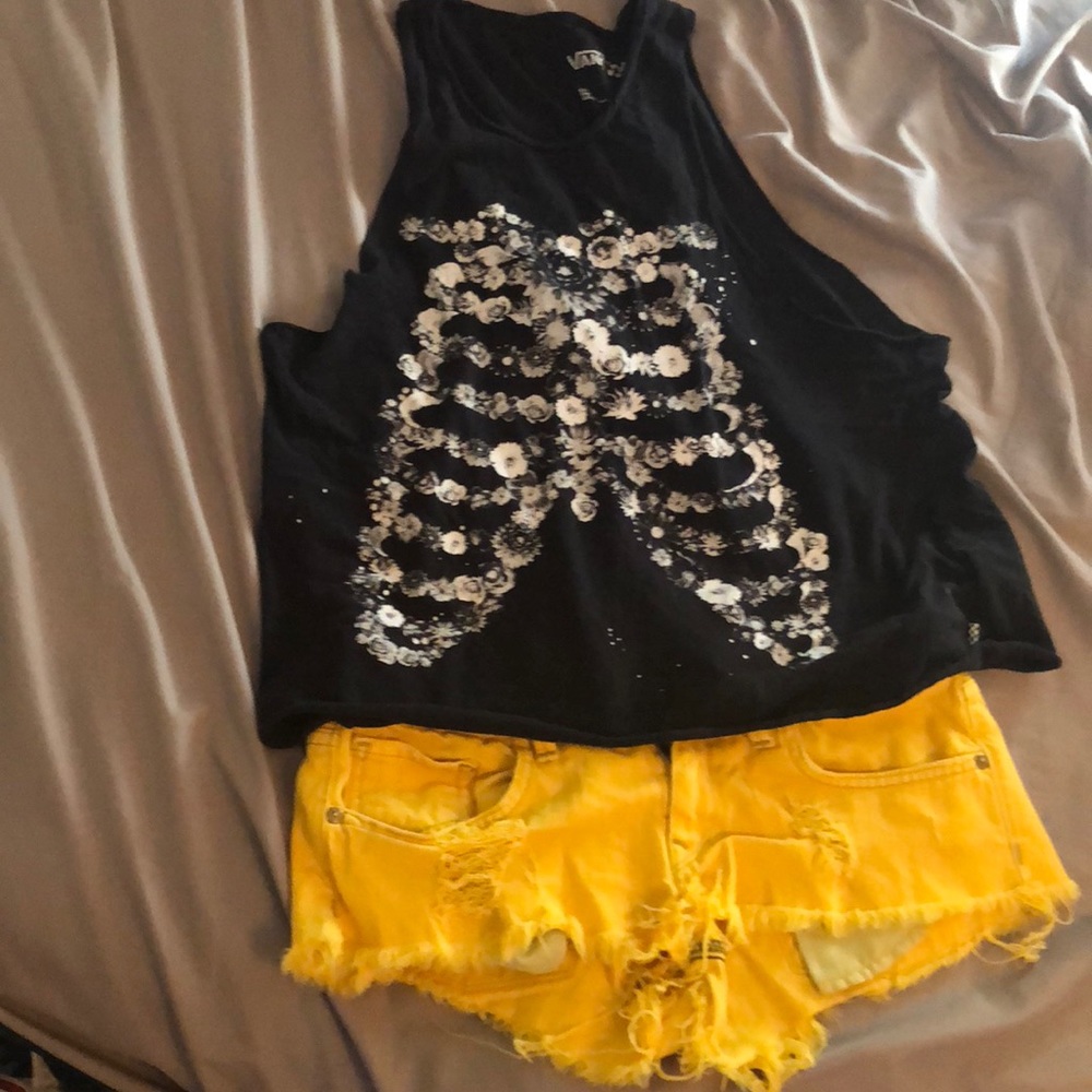 VANS tank